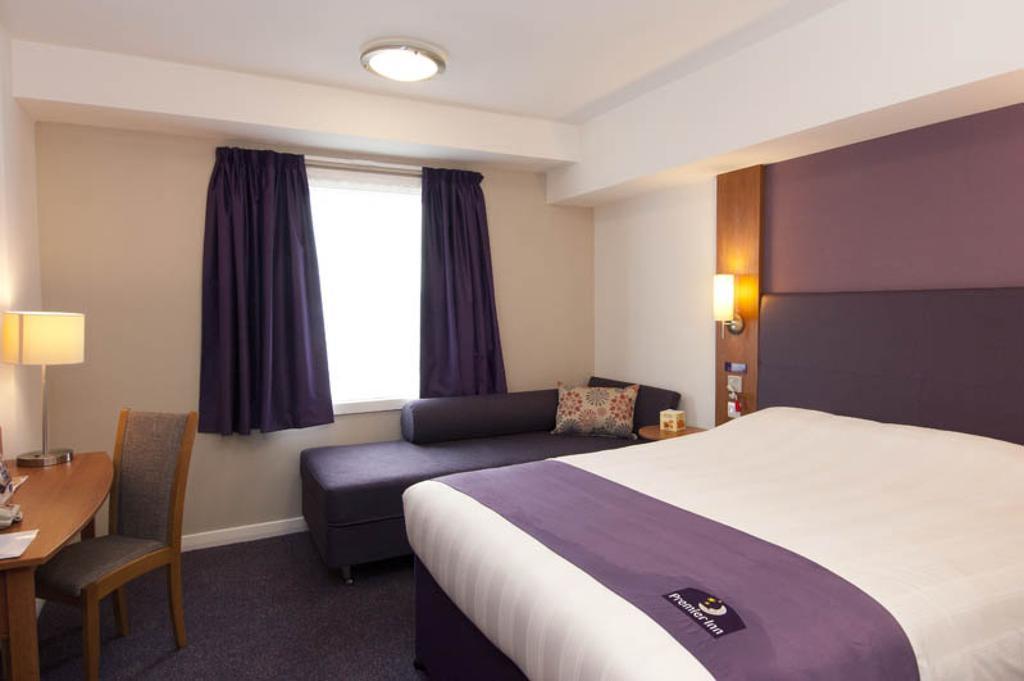 Premier Inn Newcastle - Metro Centre غيتْسْهيد الغرفة الصورة